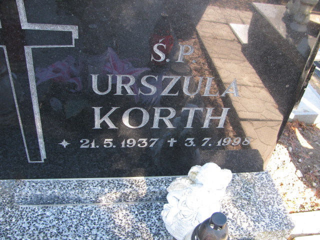 Urszula Korth 1937 Luzino - Grobonet - Wyszukiwarka osób pochowanych