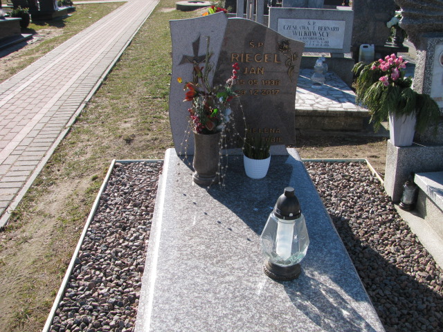 Grób Jan Riegel