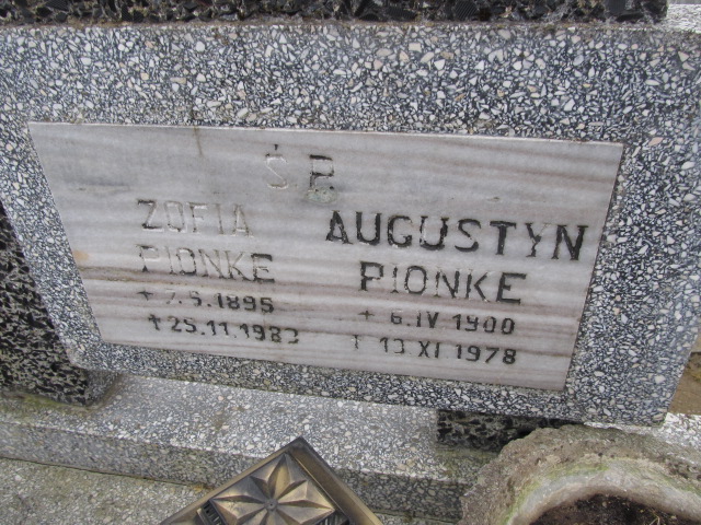 Augustyn Pionke 1900 Luzino - Grobonet - Wyszukiwarka osób pochowanych