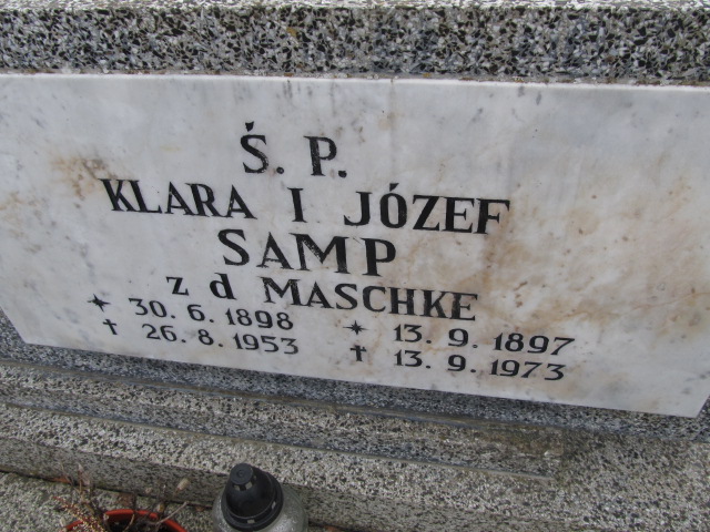 Grób Klara Samp